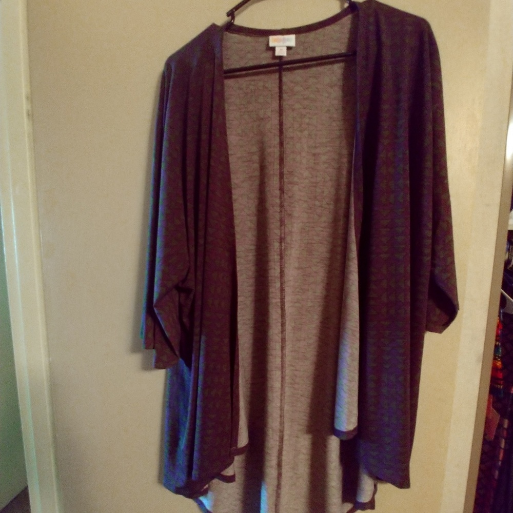 Lularoe M